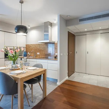 Niceone Number 9 - W Samym Centrum! * 弗罗茨瓦夫