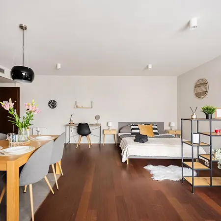 Niceone Number 9 - W Samym Centrum! Apartament Wrocław