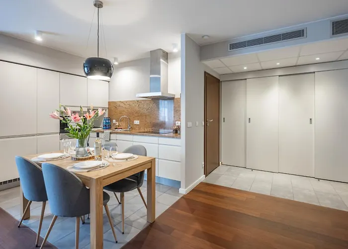 Niceone Number 9 - W Samym Centrum! * ヴロツワフ